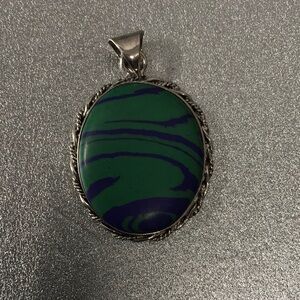 Elegant Green and Purple Pendant 925